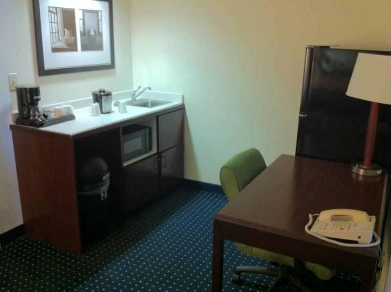 สตูดิโอส์ แอนด์ สวีตส์ โฟร์ เลส กัม โรด Hotel เชซาพีค ห้อง รูปภาพ